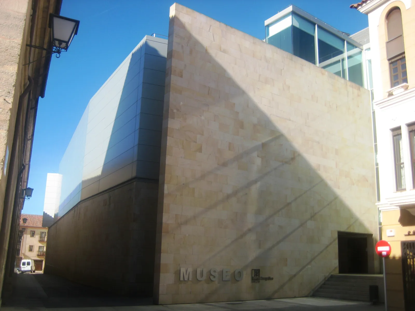 Fachada principal del Museo Etnográfico de Castilla y León en Zamora